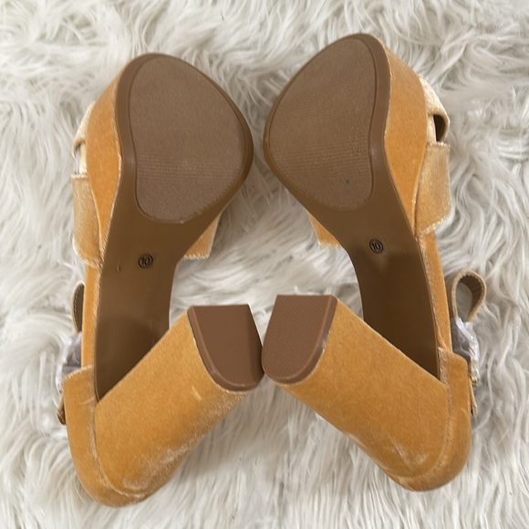 LULUS Crushest Champagne Velvet Rhinestone Ankle Strap Heels Size 10 NEW - Picture 14 of 16